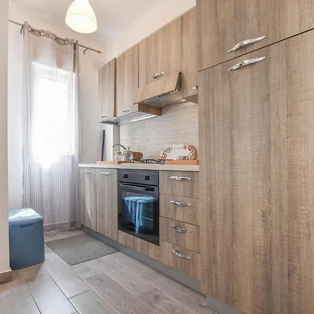 Cozy In With Kitchen Appartamento